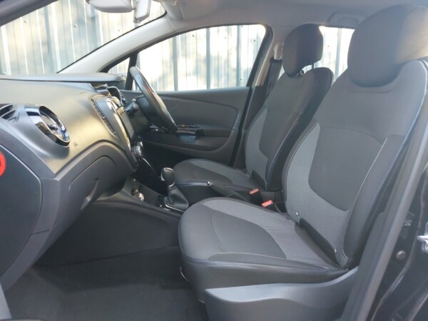 Used Renault Captur 2017 for sale - 76238162: Photo 5