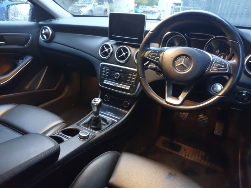 Used Mercedes-Benz GLA 2018 for sale - 76567102: Photo 10