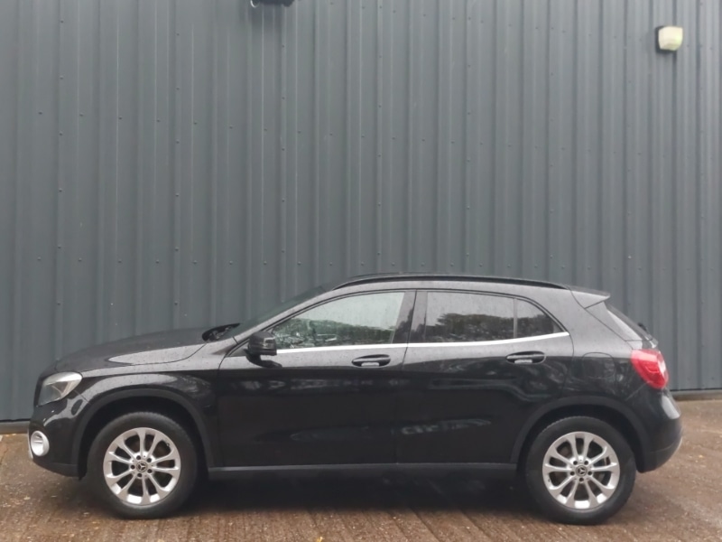 Used Mercedes-Benz GLA 2018 for sale - 76567102: Photo 4