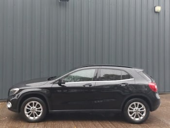 Used Mercedes-Benz GLA 2018 for sale - 76567102: Photo