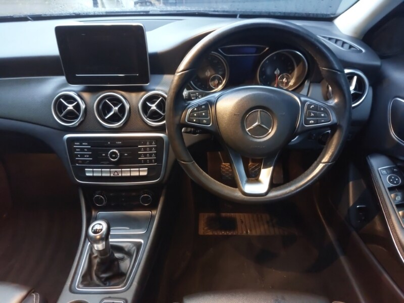 Used Mercedes-Benz GLA 2018 for sale - 76567102: Photo 7