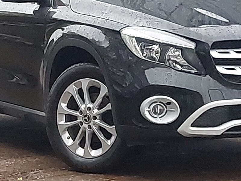 Used Mercedes-Benz GLA 2018 for sale - 76567102: Photo 9