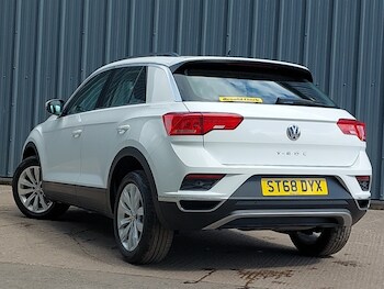 Used Volkswagen T-Roc 2018 for sale - 78523180: Photo