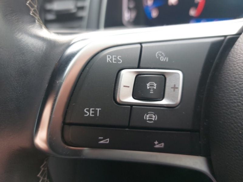 Used Volkswagen T-Roc 2021 for sale - 77150410: Photo 17