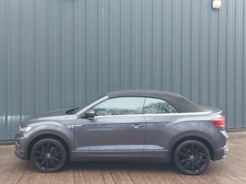 Used Volkswagen T-Roc 2021 for sale - 77150410: Photo