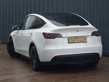 Used Tesla Model Y 2022 for sale - 77433151: Photo