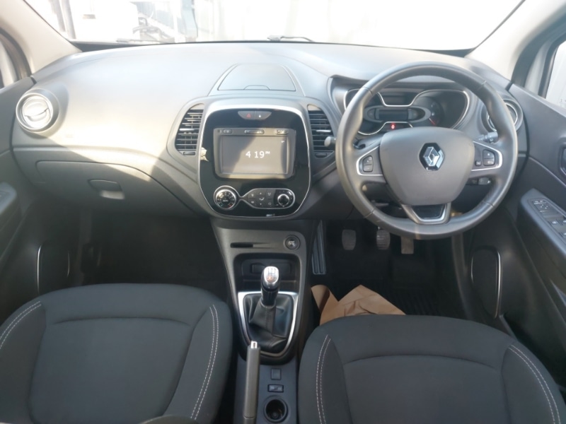 Used Renault Captur 2018 for sale - 77837690: Photo 2