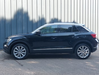 Used Volkswagen T-Roc 2019 for sale - 79477278: Photo