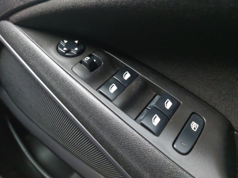 Used Vauxhall Crossland 2022 for sale - 76970442: Photo 17