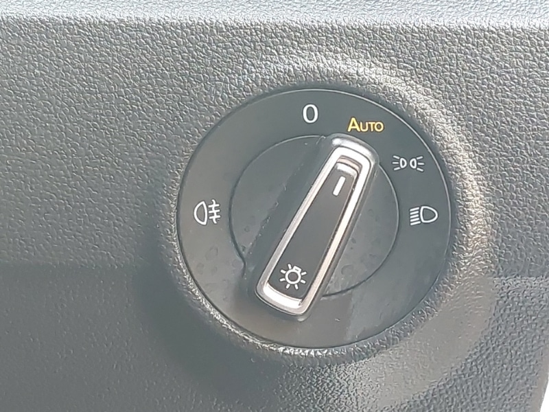 Used Volkswagen T-Roc 2023 for sale - 76208552: Photo 18