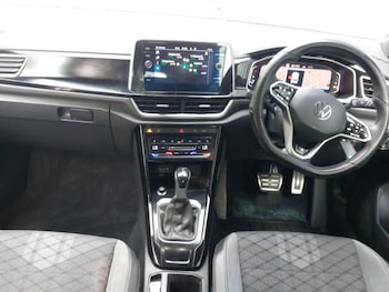 Used Volkswagen T-Roc 2023 for sale - 76208552: Photo 2