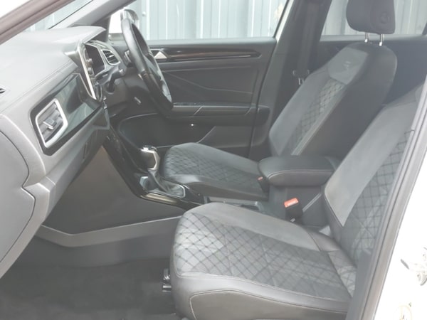 Used Volkswagen T-Roc 2023 for sale - 76208552: Photo 5
