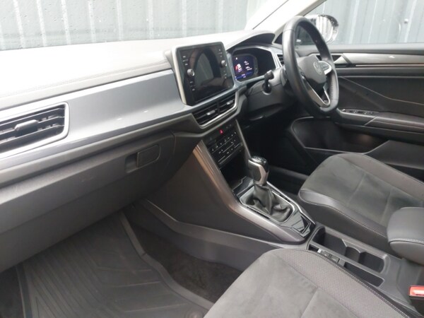 Used Volkswagen T-Roc 2023 for sale - 76166127: Photo 5