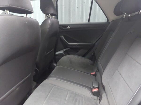 Used Volkswagen T-Roc 2023 for sale - 76166127: Photo 6
