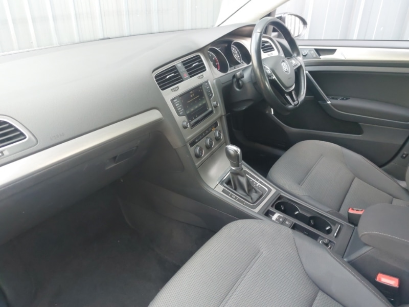 Used Volkswagen Golf 2017 for sale - 78013588: Photo 5