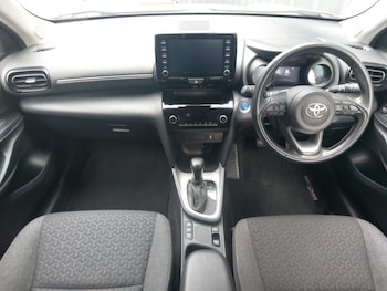 Used Toyota Yaris Cross 2022 for sale - 76661692: Photo