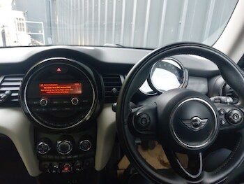 Used MINI Hatch 2017 for sale - 76465396: Photo