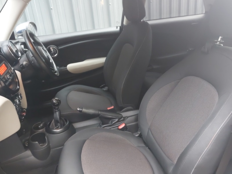 Used MINI Hatch 2017 for sale - 76465396: Photo 5