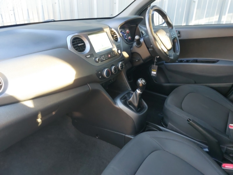 Used Hyundai i10 2018 for sale - 77078121: Photo 5