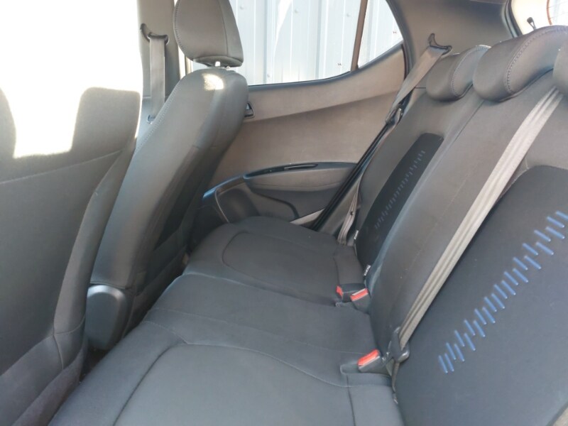 Used Hyundai i10 2018 for sale - 77078121: Photo 6