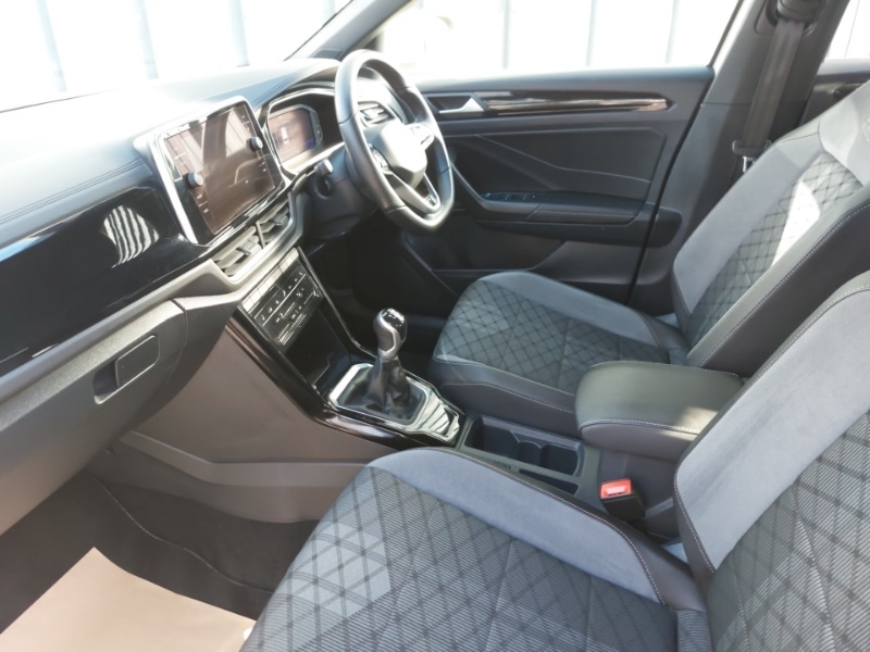 Used Volkswagen T-Roc 2022 for sale - 77992460: Photo 5