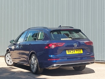 Used Volkswagen Golf 2024 for sale - 78841794: Photo