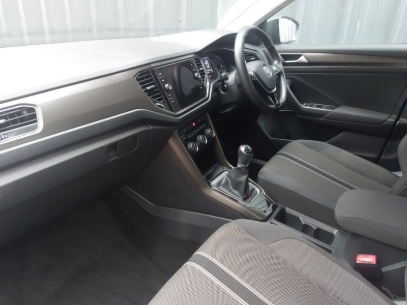 Used Volkswagen T-Roc 2019 for sale - 76483997: Photo 5