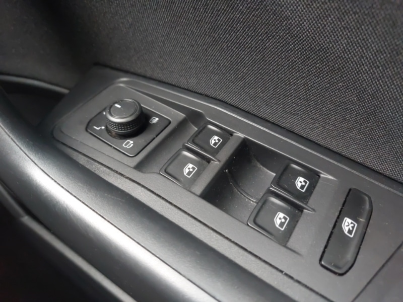 Used Volkswagen T-Roc 2022 for sale - 76365738: Photo 16