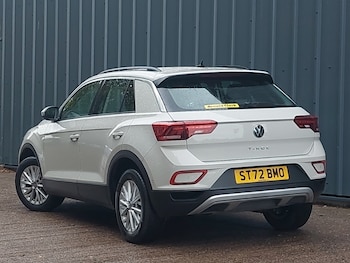 Used Volkswagen T-Roc 2022 for sale - 76365738: Photo