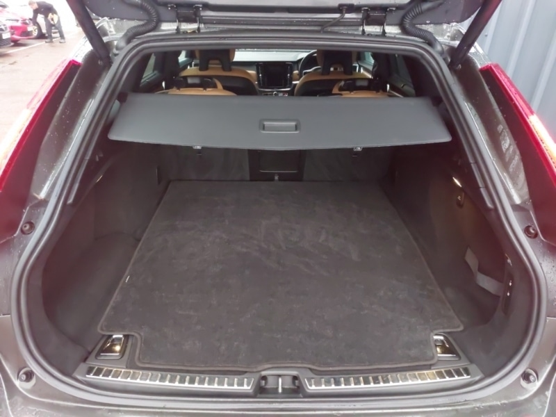 Used Volvo V90 2017 for sale - 76880215: Photo 8