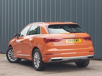 Used Audi Q3 2019 for sale - 76145120: Photo 3