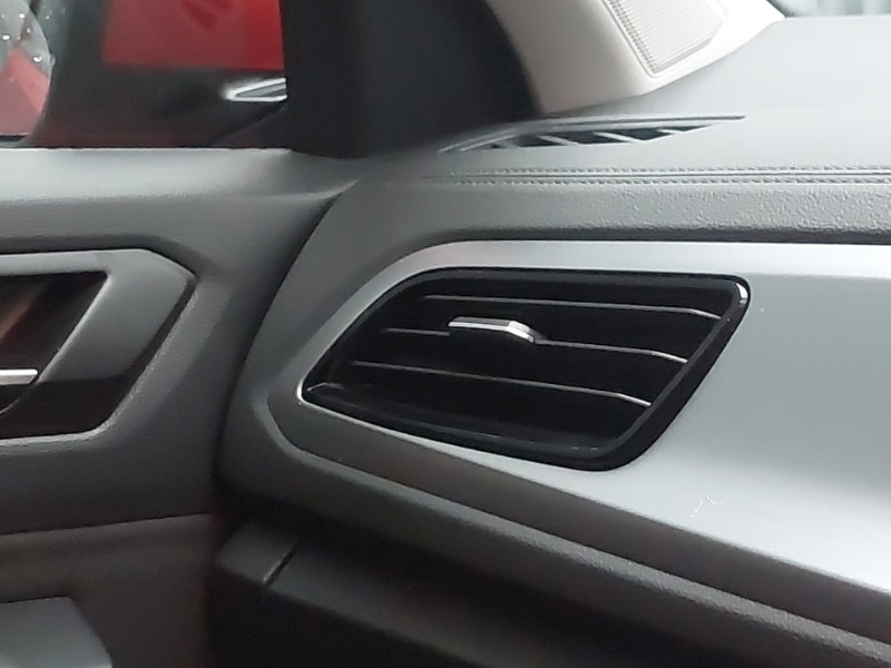 Used Volkswagen T-Roc 2023 for sale - 77466858: Photo 19