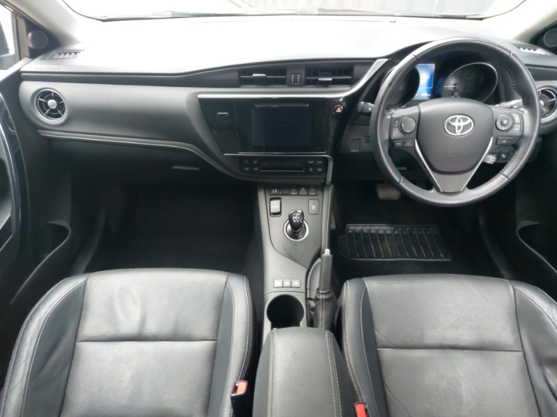 Used Toyota Auris 2018 for sale - 76478746: Photo 2