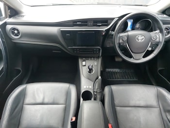Used Toyota Auris 2018 for sale - 76478746: Photo