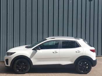 Used Kia Stonic 2022 for sale - 78467336: Photo