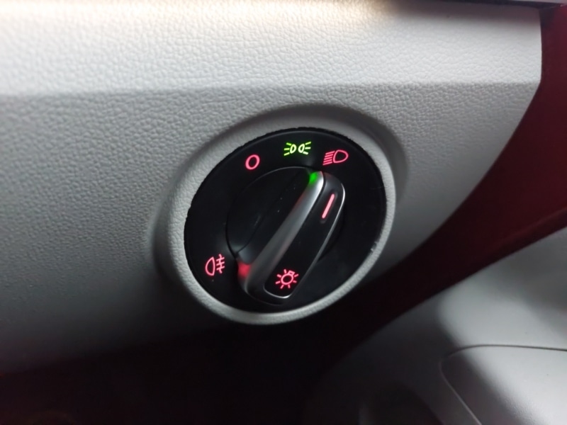 Used Volkswagen up! 2016 for sale - 77405296: Photo 18