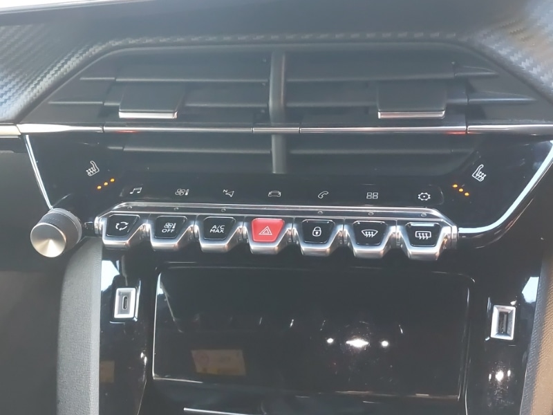 Used Peugeot 2008 2020 for sale - 77070210: Photo 11