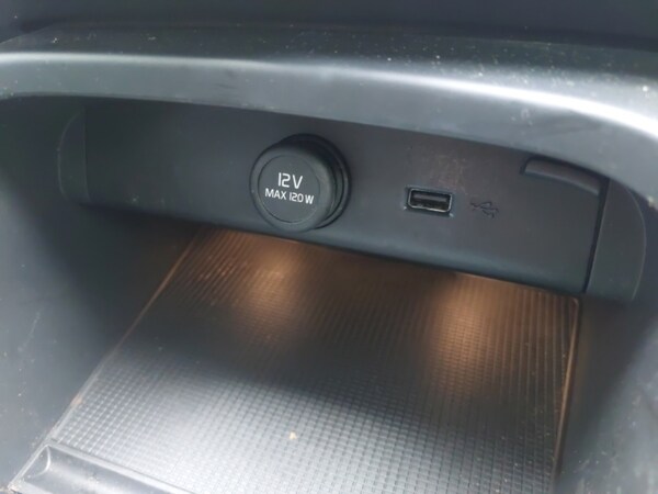 Used Volvo XC40 2021 for sale - 75963840: Photo 17