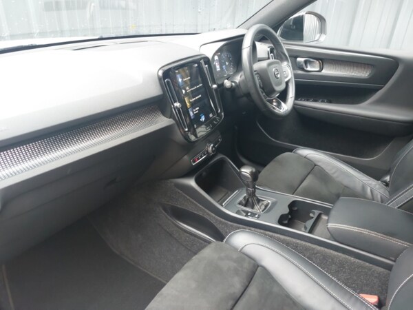 Used Volvo XC40 2021 for sale - 75963840: Photo 5