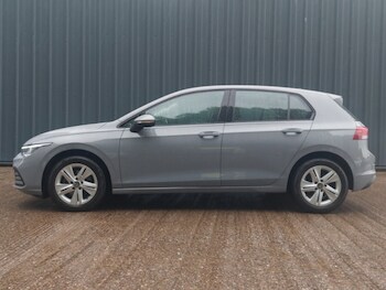 Used Volkswagen Golf 2024 for sale - 78877034: Photo