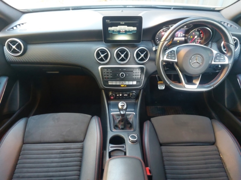 Used Mercedes-Benz A-Class 2017 for sale - 76579547: Photo 2