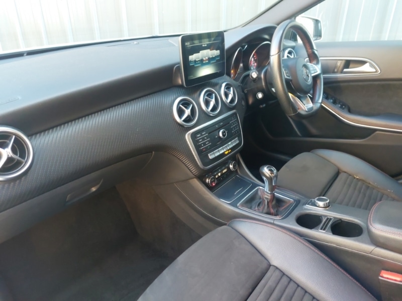 Used Mercedes-Benz A-Class 2017 for sale - 76579547: Photo 5