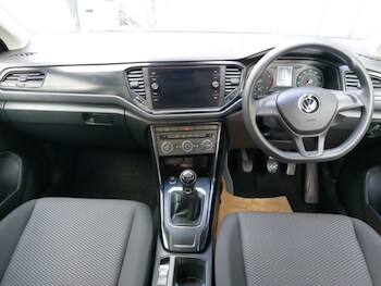 Used Volkswagen T-Roc 2021 for sale - 77815530: Photo