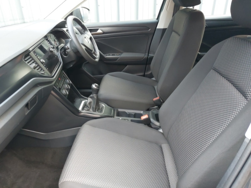 Used Volkswagen T-Roc 2021 for sale - 77815530: Photo 5