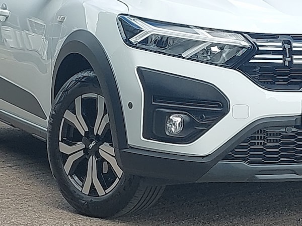 Used Dacia Sandero Stepway 2023 for sale - 75326627: Photo 9