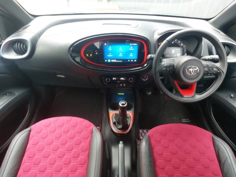 Used Toyota Aygo X 2023 for sale - 76365734: Photo 2