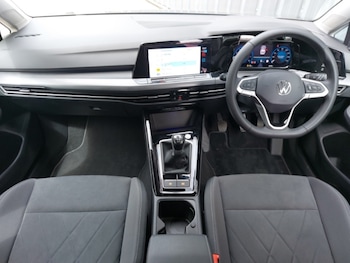Used Volkswagen Golf 2024 for sale - 78503262: Photo