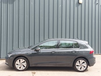 Used Volkswagen Golf 2024 for sale - 78503262: Photo