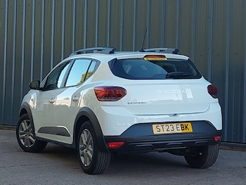 Used Dacia Sandero Stepway 2023 for sale - 76054071: Photo 3