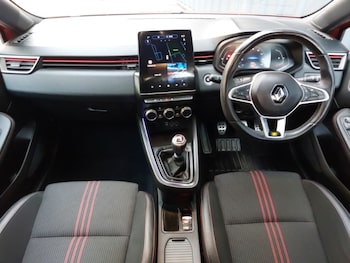 Used Renault Clio 2021 for sale - 76893589: Photo